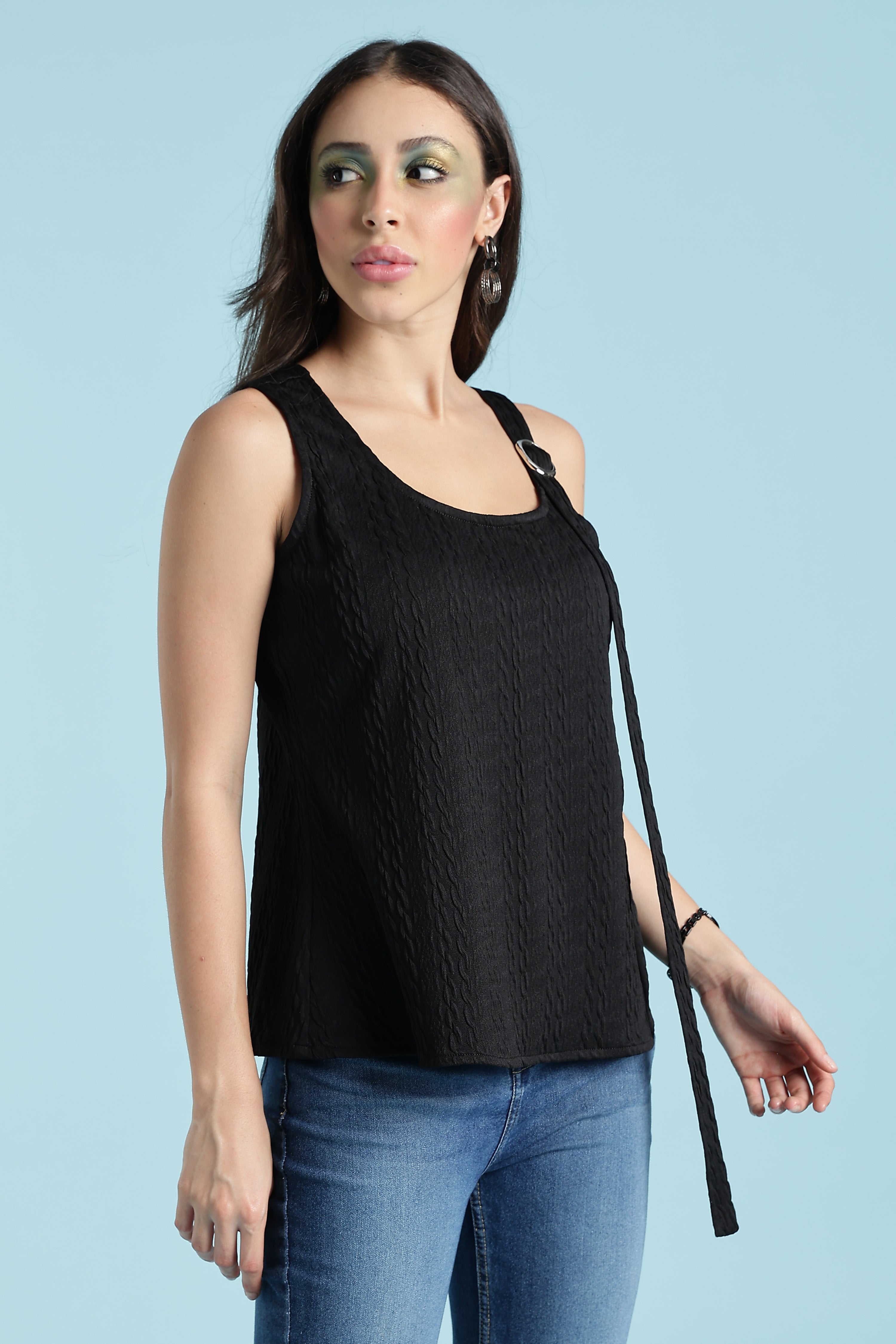KNITTED TOP-BLACK