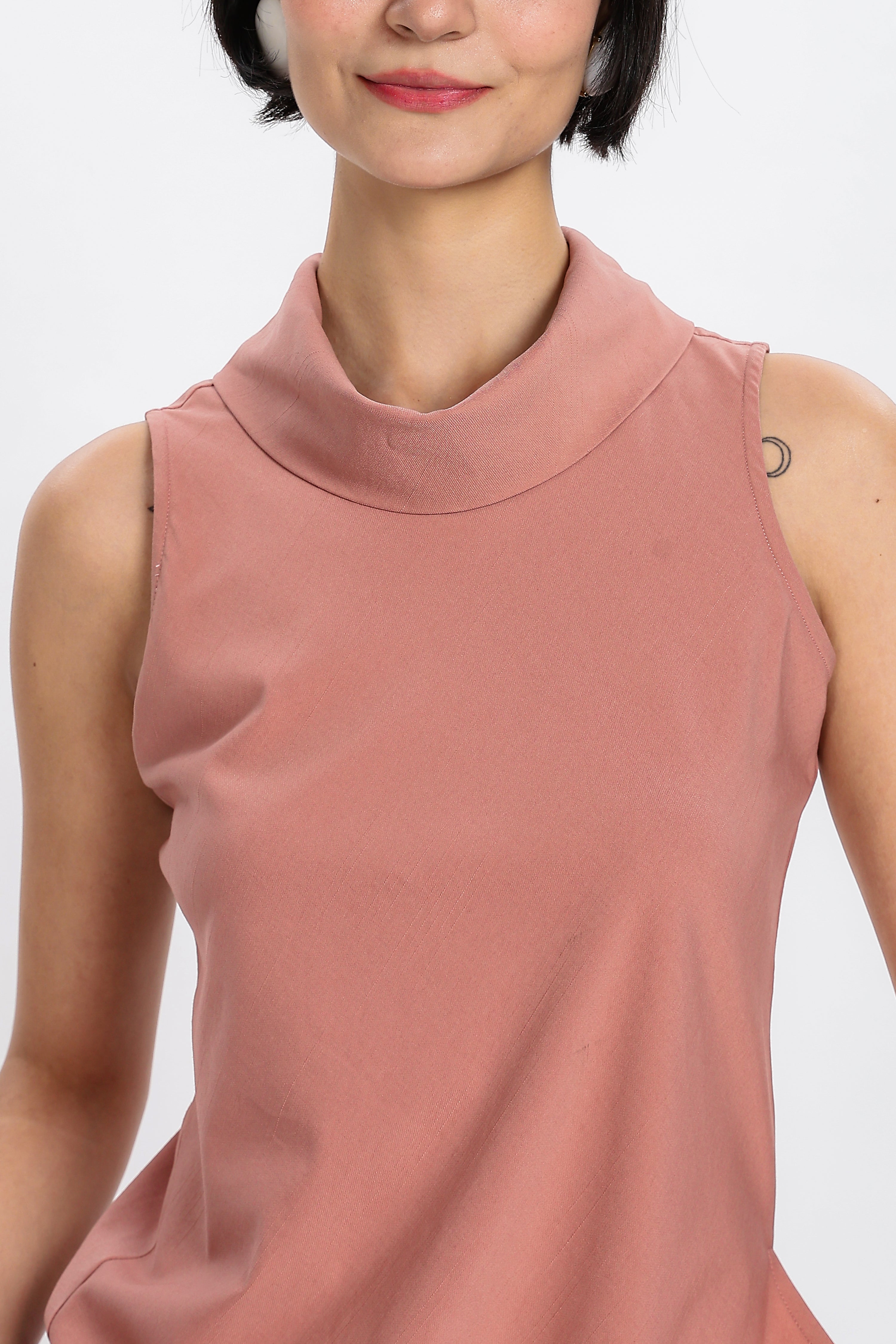 ELEGANT HIGH NECK TOP-PINK