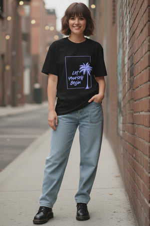 THE OASIS SCRIPT OVERSIZED TEE