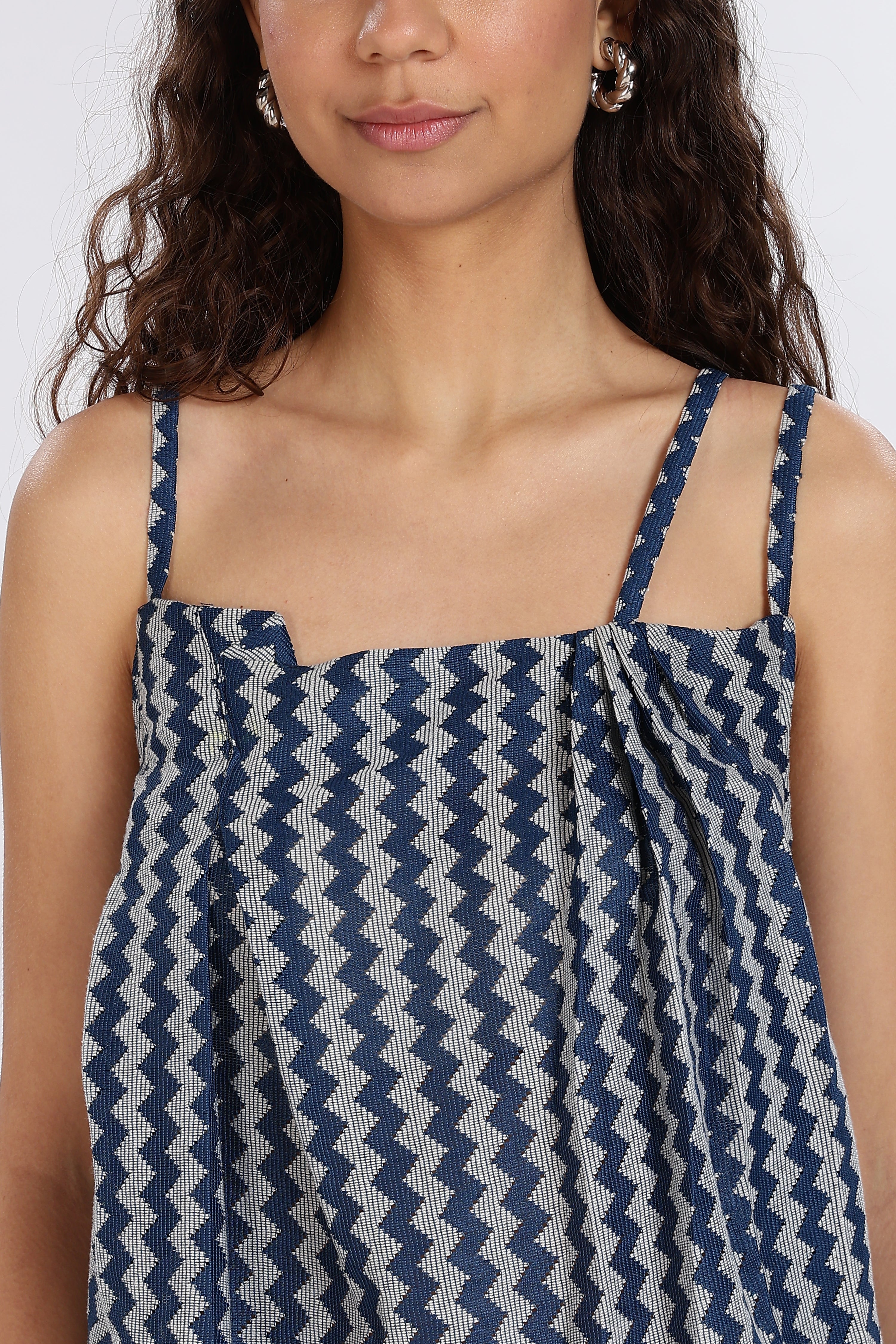 ZIGZAG KNITTED TOP-BLUE